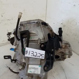 2016 RENAULT KWID 1.0i MANUAL GEARBOX; ENG NO: B4DA; 5 SPEED