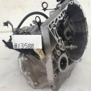 2013 RENAULT DUSTER 1.6i MANUAL GEARBOX; ENGINE NO: K4MA; 5 SPEED